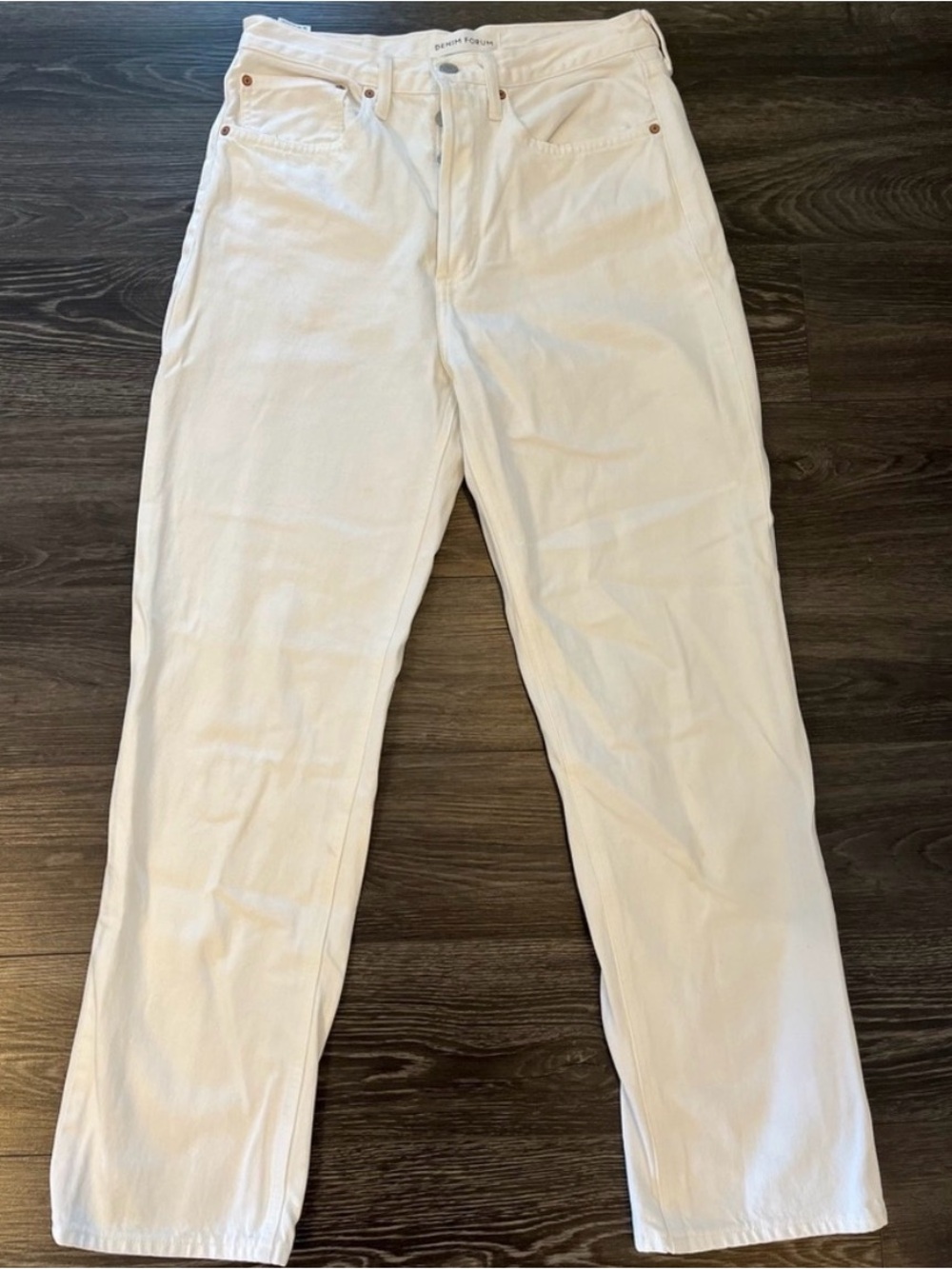Aritzia Denim Forum Joni High Rise Loose Jeans white size 28